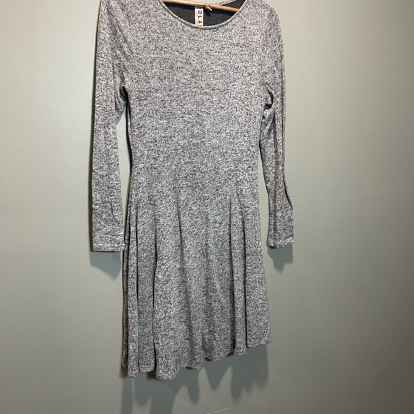 Anthropologie Gray Ruffled Tiered Long Sleeve Dress - Picture 3 of 8